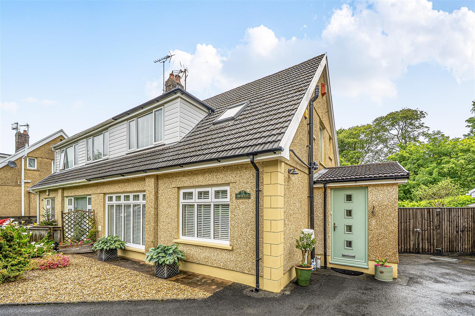 Woodfield Avenue, Pontlliw, Swansea, SA4 9EQ